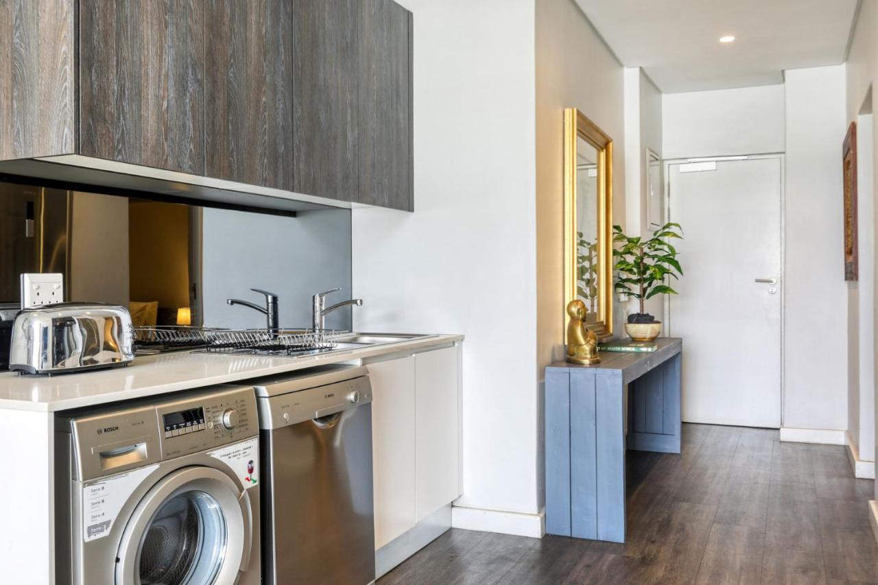 Backup-Powered Classic Luxury Apartment Kapsztad Zewnętrze zdjęcie